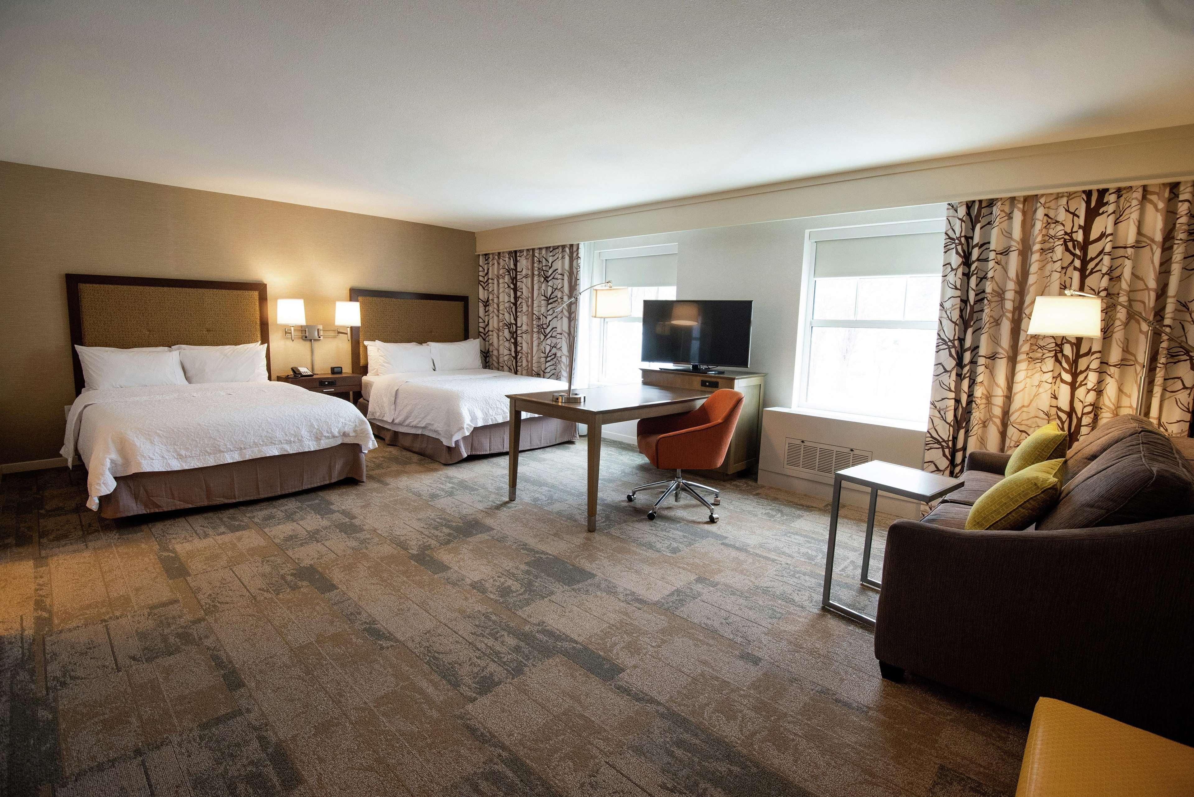 Hampton Inn & Suites Manchester, Vt Екстериор снимка
