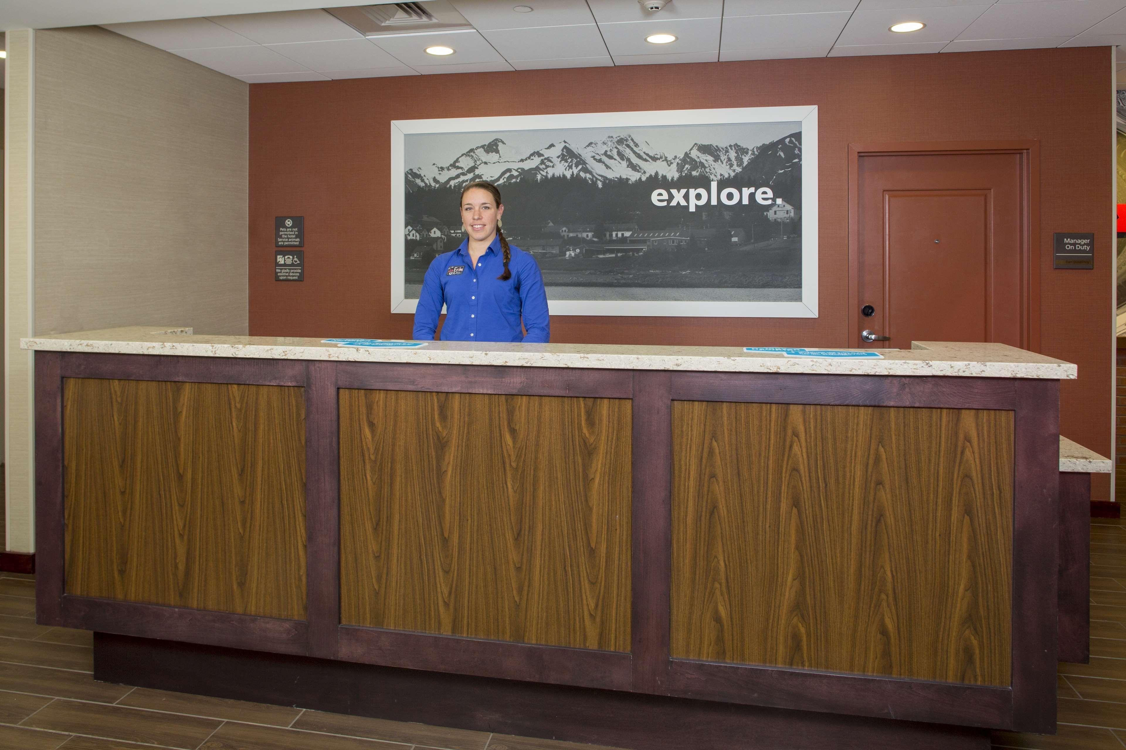 Hampton Inn & Suites Manchester, Vt Екстериор снимка