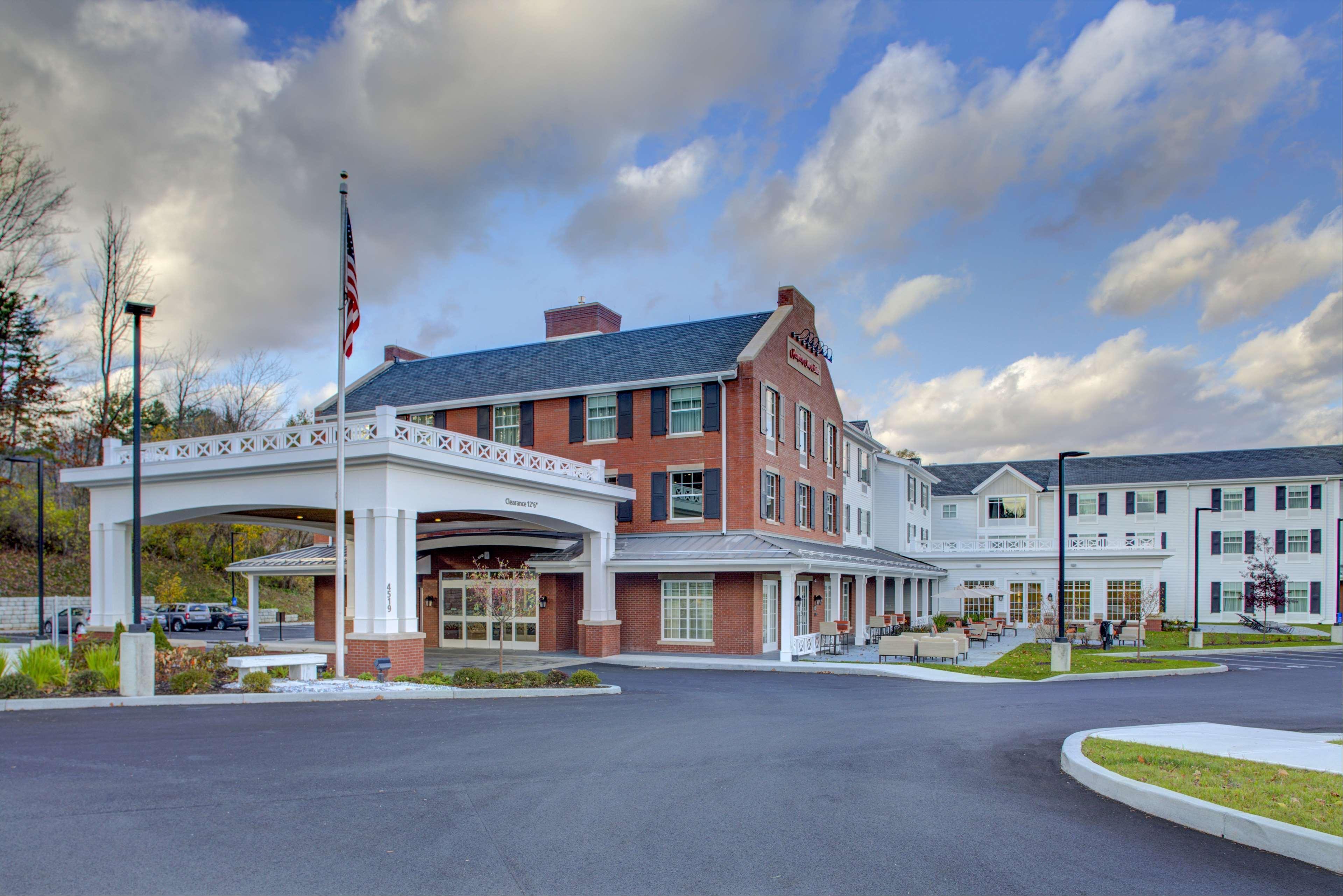 Hampton Inn & Suites Manchester, Vt Екстериор снимка