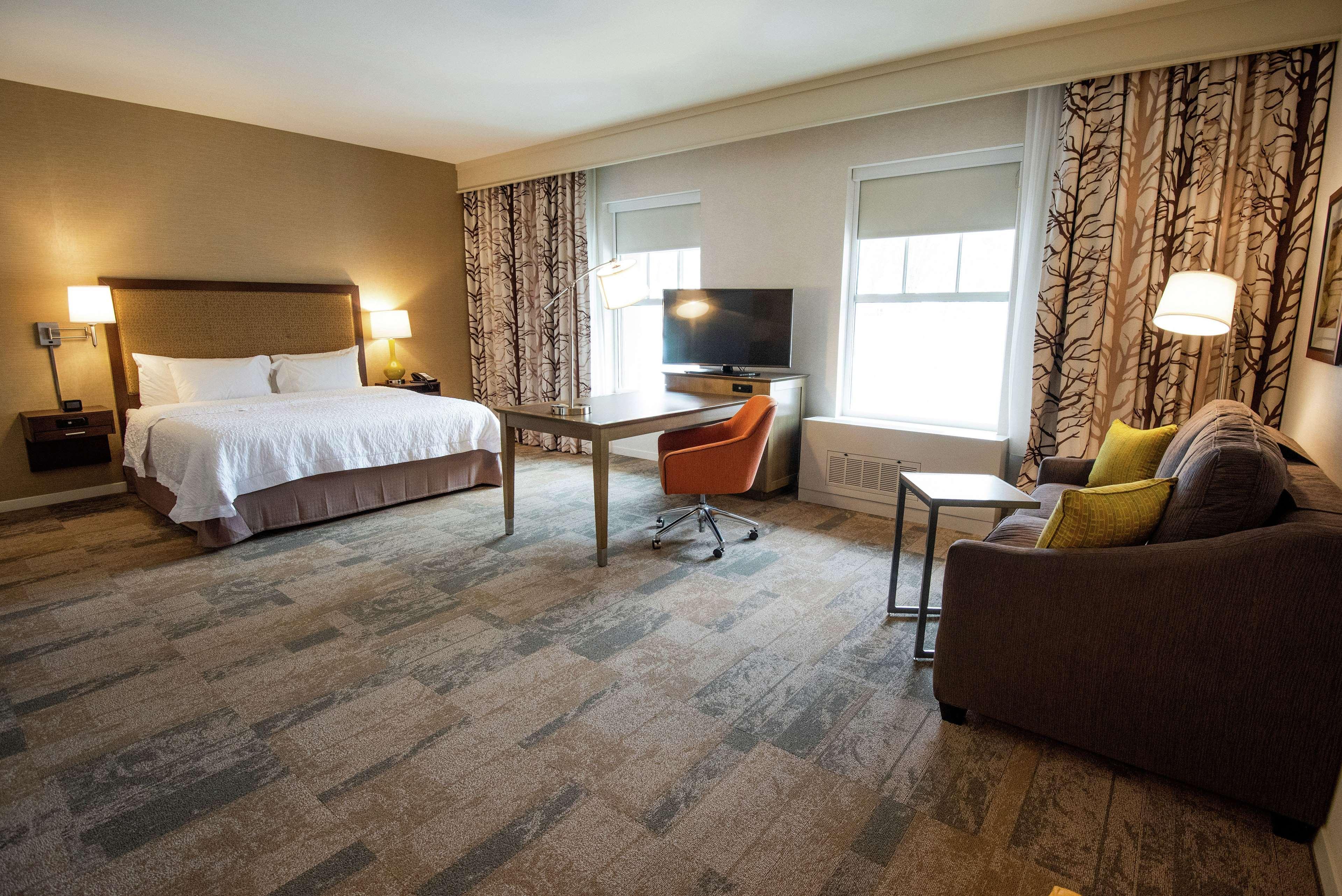 Hampton Inn & Suites Manchester, Vt Екстериор снимка