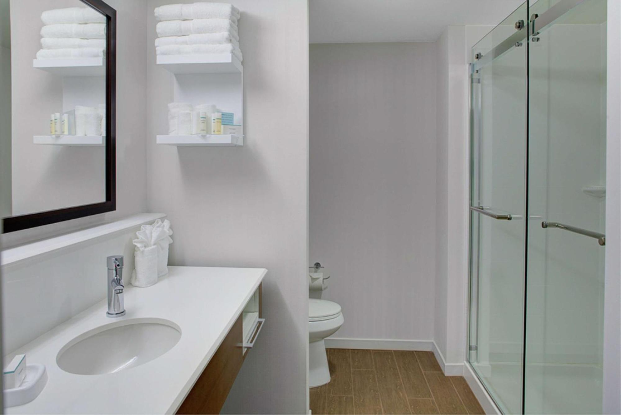 Hampton Inn & Suites Manchester, Vt Екстериор снимка