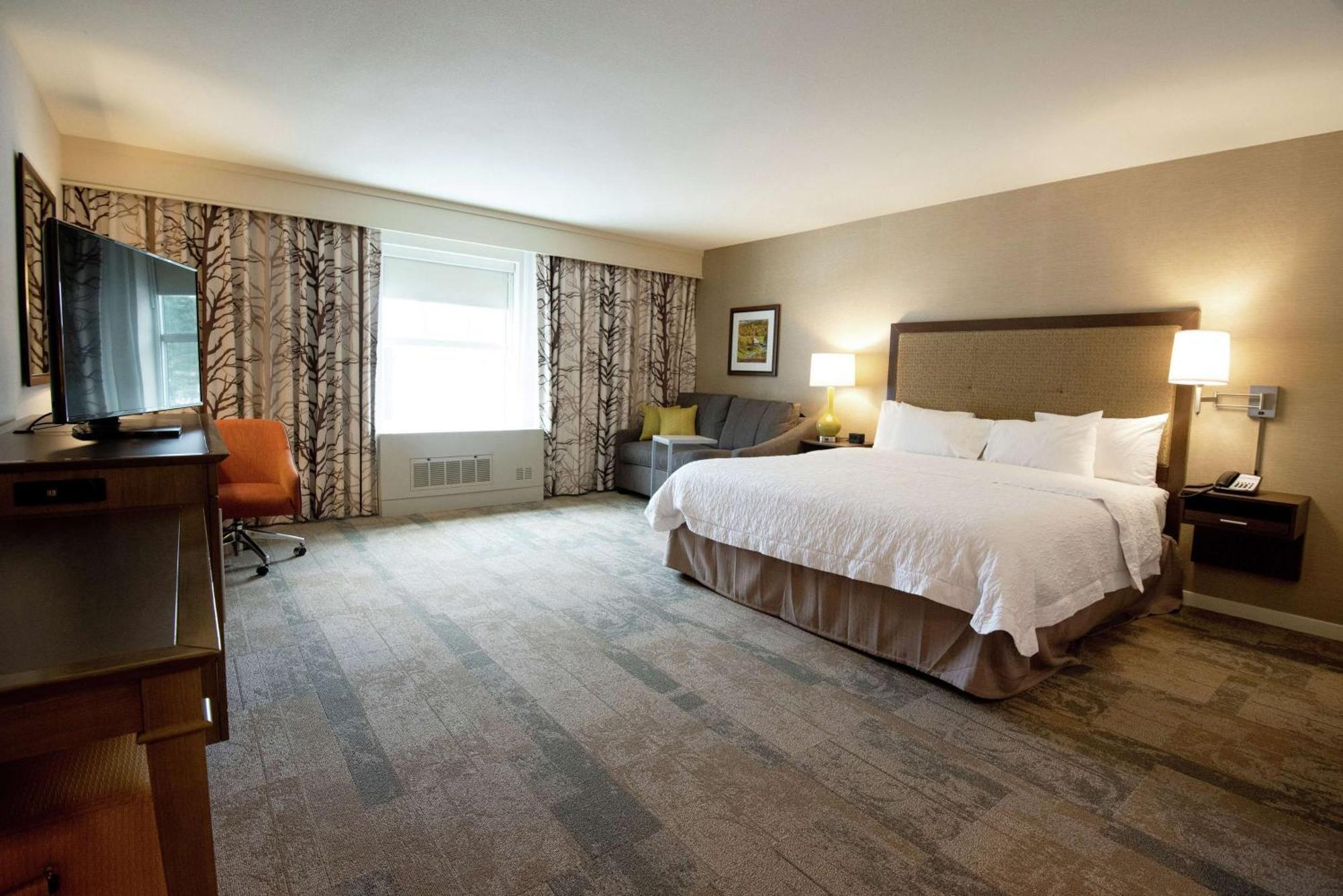 Hampton Inn & Suites Manchester, Vt Екстериор снимка